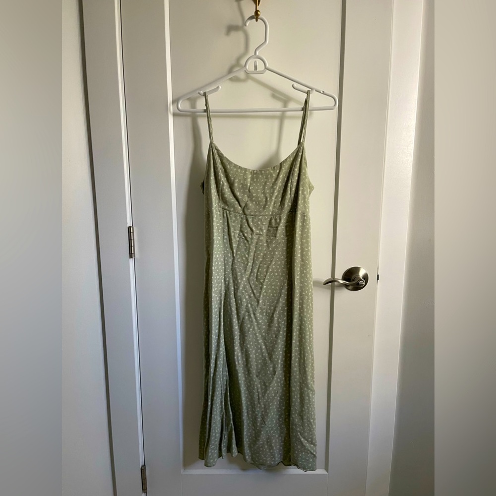 Brandie Melville Tie Back Green Floral Dress